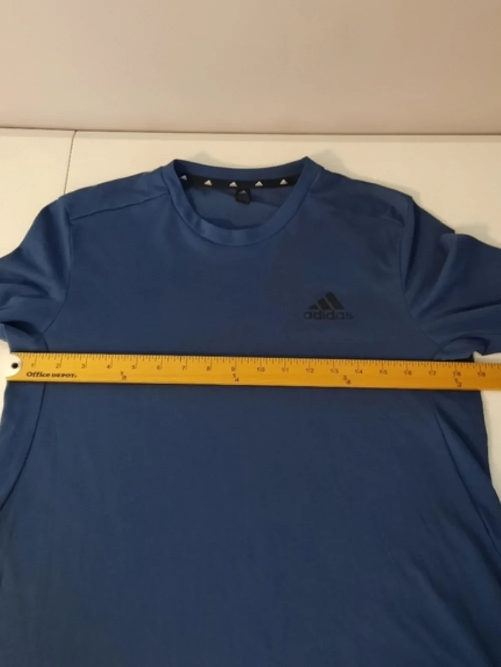 Bundle of 2 Adidas Men's Long Sleeve Tee Shirts Gray and Navy Blue size Small